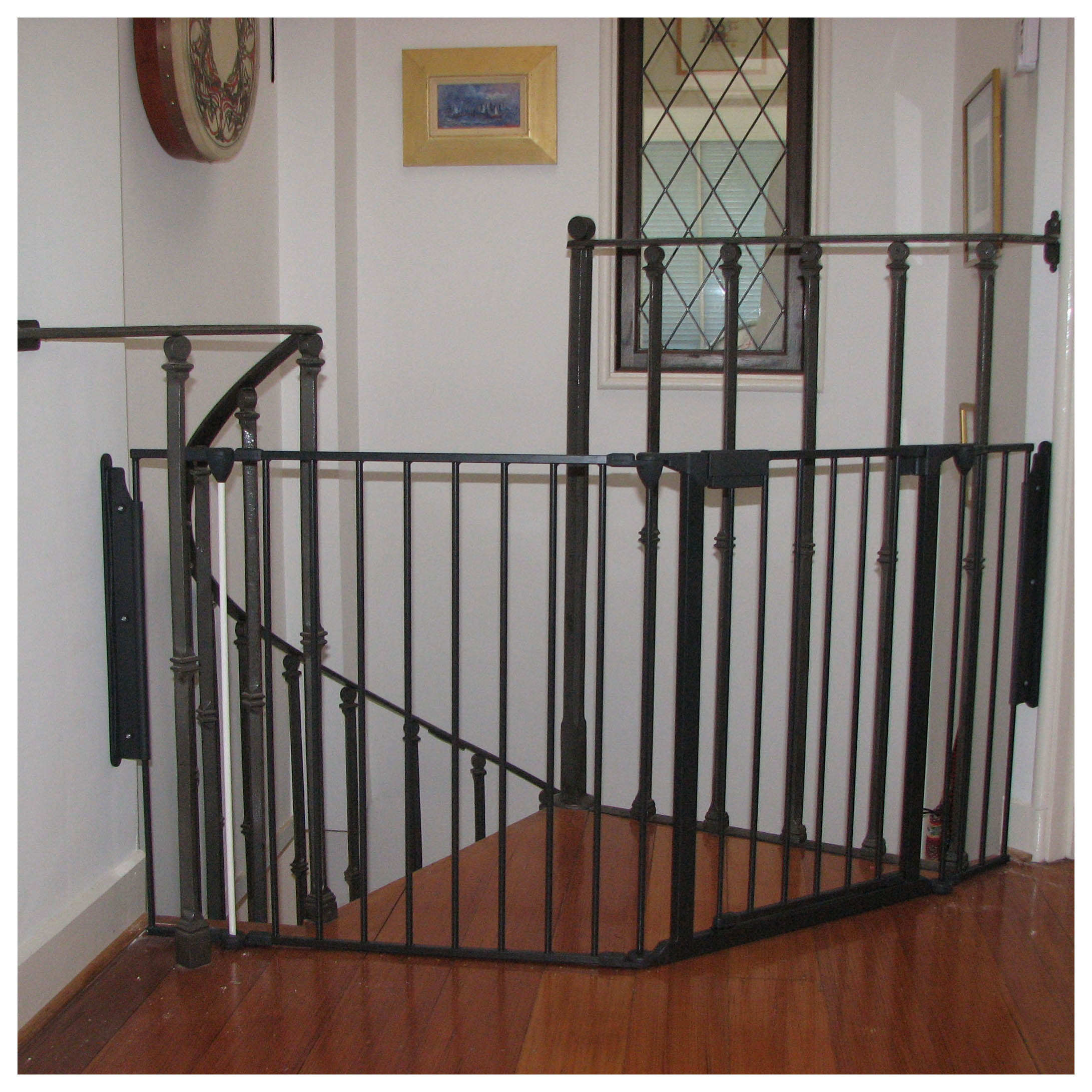 baby gate for spiral staircase